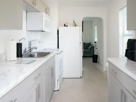 3227 5th Avenue S St Petersburg FL 33712