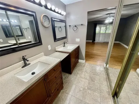 103 Seville Court N Plant City FL 33566