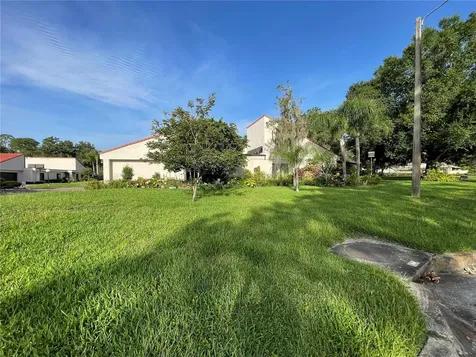 103 Seville Court N Plant City FL 33566