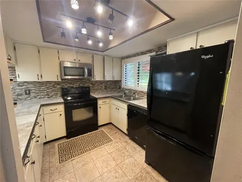 103 Seville Court N Plant City FL 33566
