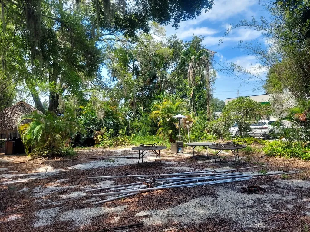 453 W Drive Martin Luther King Jr Boulevard Seffner FL 33584