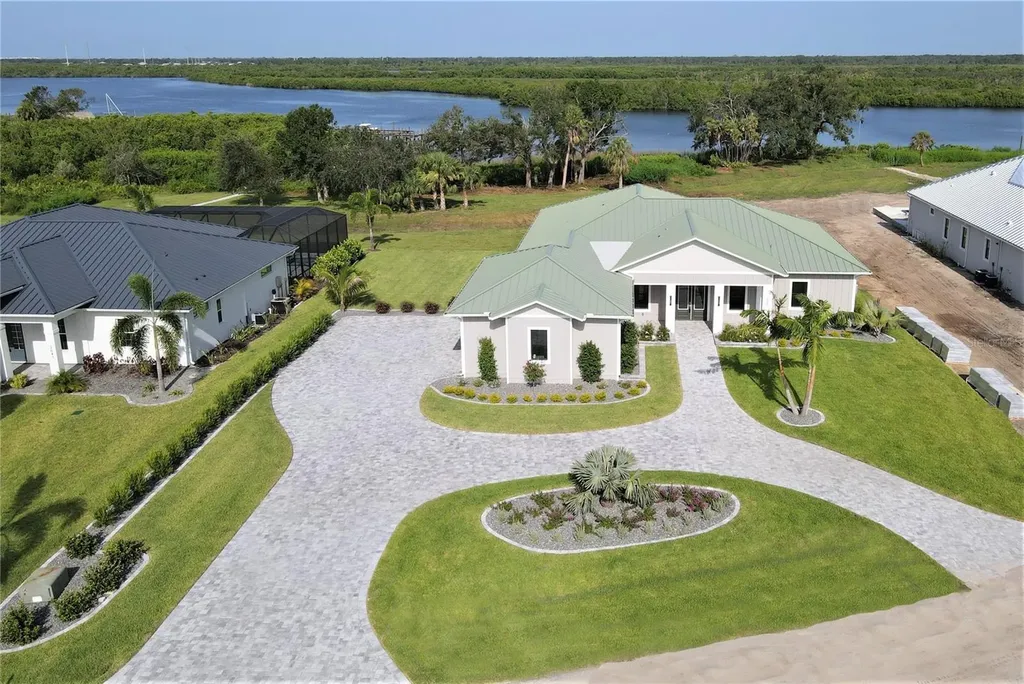 2033 Treasure Lane Punta Gorda FL 33982