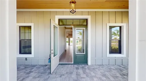 2033 Treasure Lane Punta Gorda FL 33982