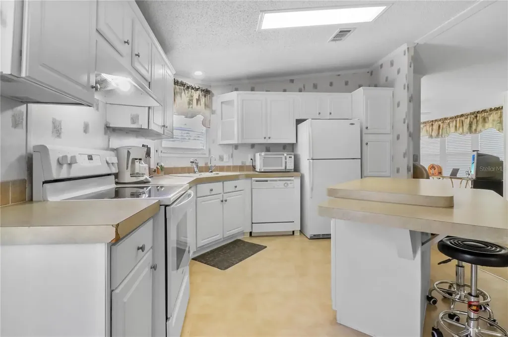 2100 Kings Highway Port Charlotte FL 33980