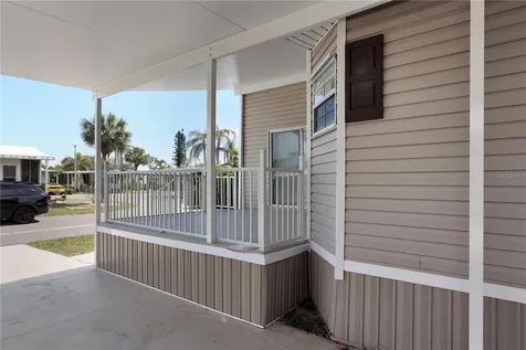2100 Kings Highway Port Charlotte FL 33980