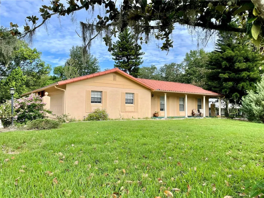 965 Lake Charm Drive Oviedo FL 32765