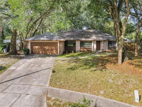 8327 Camphor Tree Drive Orlando FL 32810