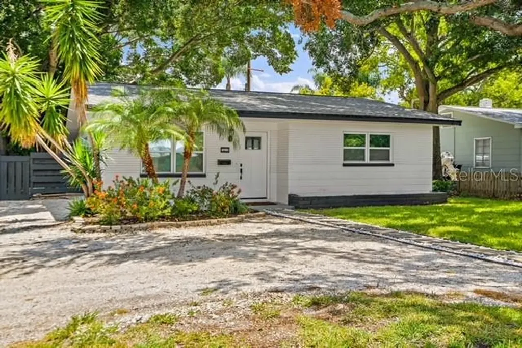 7219 Park Street S St Petersburg FL 33707