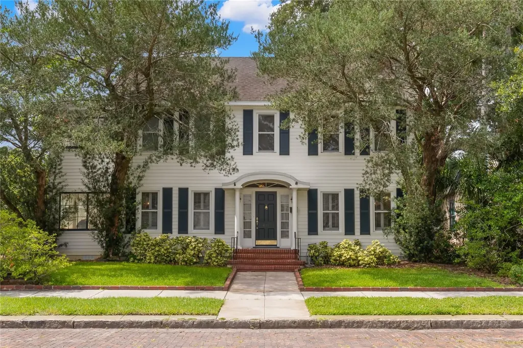 416 16th Avenue NE St Petersburg FL 33704