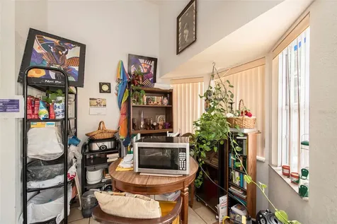 2785 Casilla Way S St Petersburg FL 33712