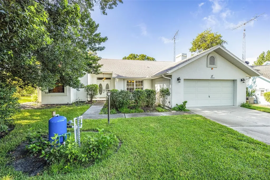 19800 SW 95th Street Dunnellon FL 34432