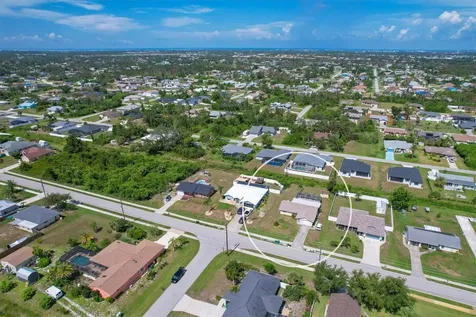 7071 Spinnaker Boulevard Englewood FL 34224