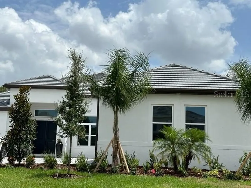 15927 42nd Glen E Parrish FL 34219