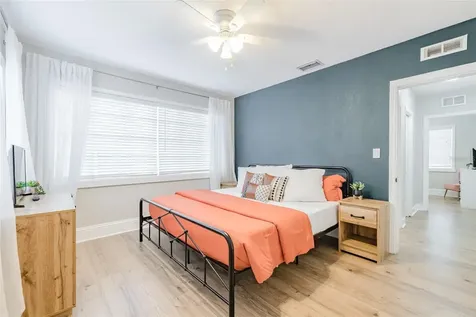 2731 W Spruce Street Tampa FL 33607