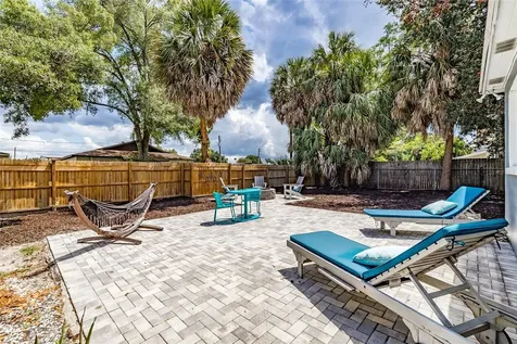 2731 W Spruce Street Tampa FL 33607