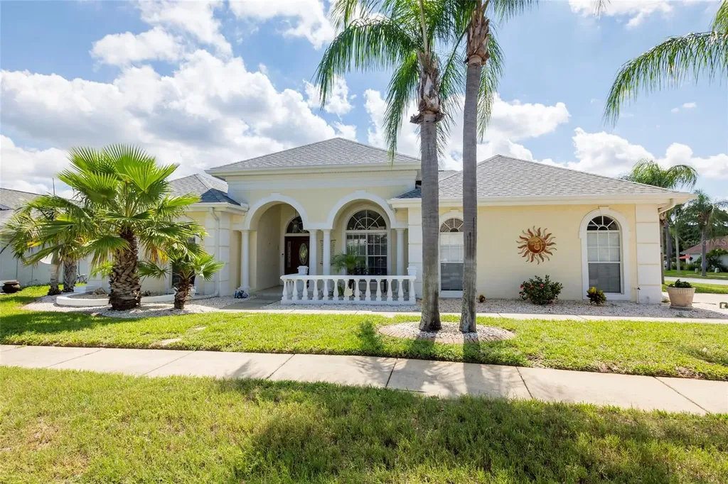 3351 Glenwood Circle Holiday FL 34691