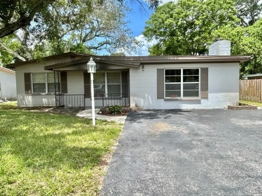 10004 N 29th Street Tampa FL 33612