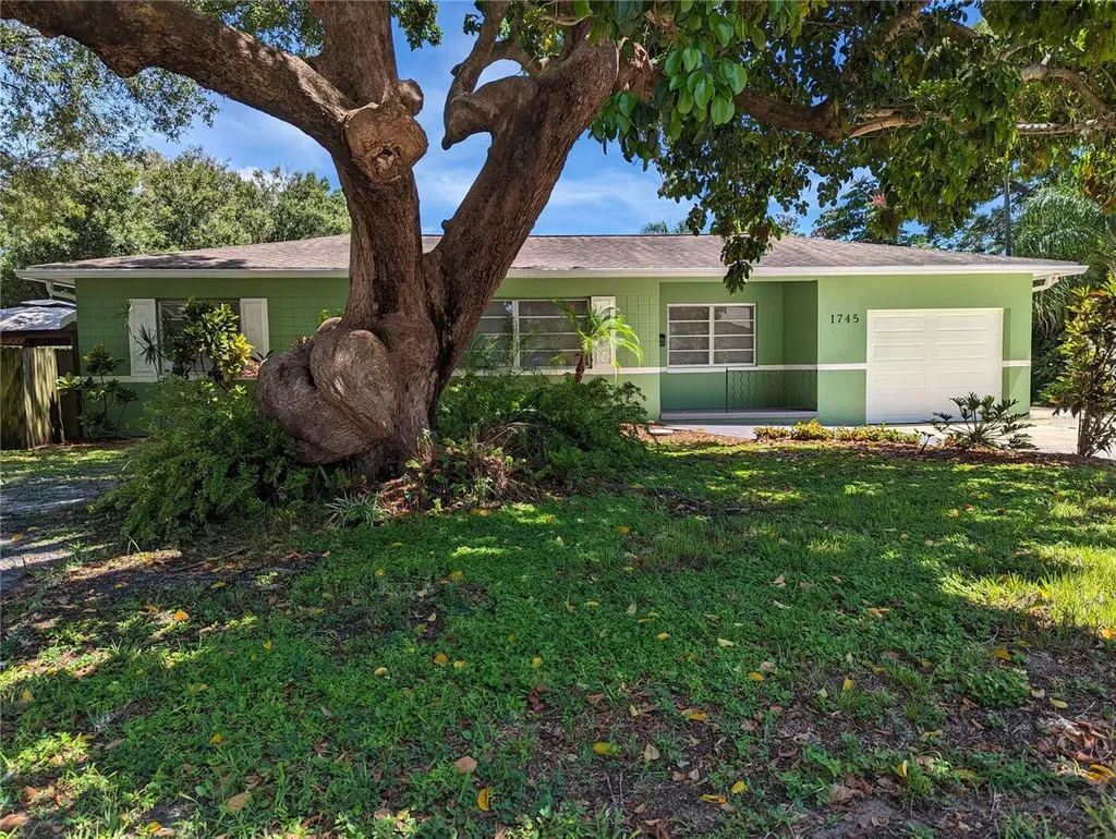 1745 52nd Avenue N St Petersburg FL 33714