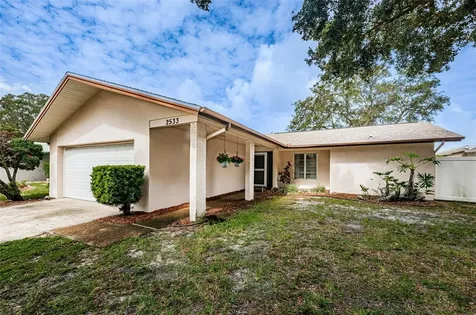 2533 Bramblewood Drive W Clearwater FL 33763