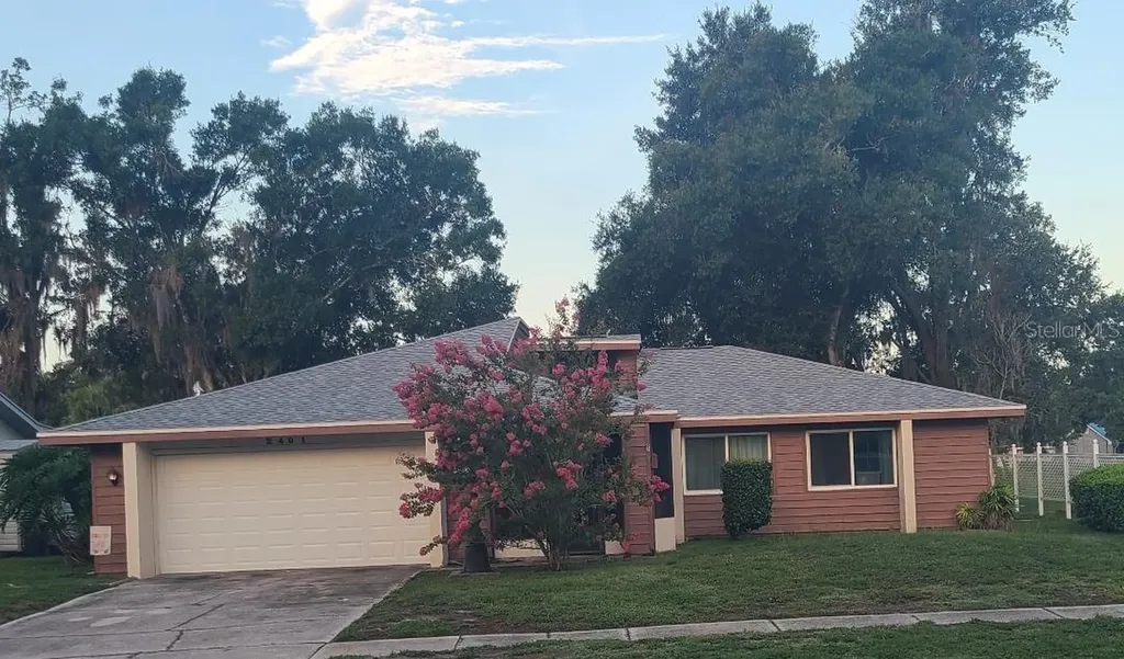 2401 E Timberlane Drive Plant City FL 33563
