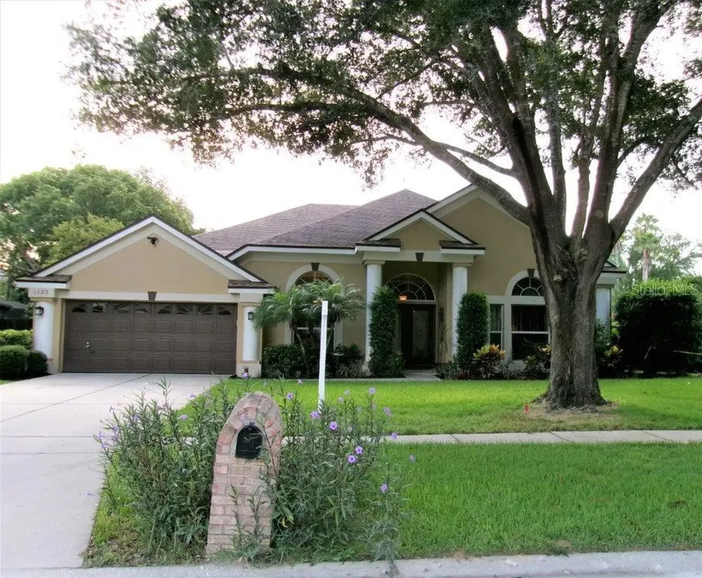 1723 Sweetwater West Circle Apopka FL 32712