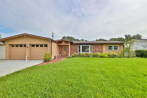 6665 12th Avenue N St Petersburg FL 33710