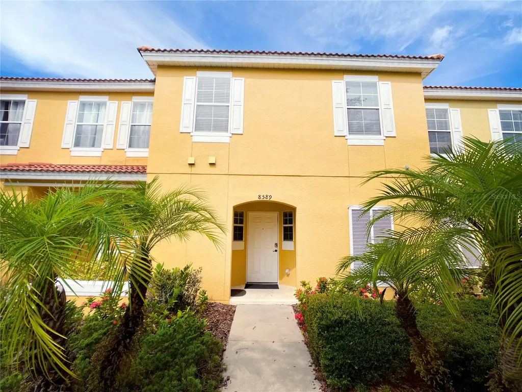 8589 Bay Lilly Loop Kissimmee FL 34747