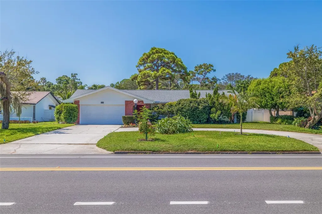 1160 Pinellas Point Drive S St Petersburg FL 33705