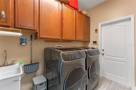 4317 Raywood Ash Court Oviedo FL 32766