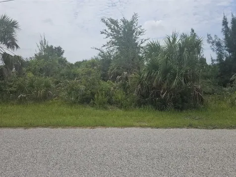 8233 Arlewood Circle Port Charlotte FL 33981