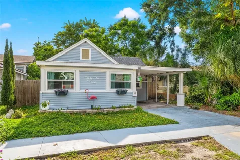 3230 Queen Street N St Petersburg FL 33713
