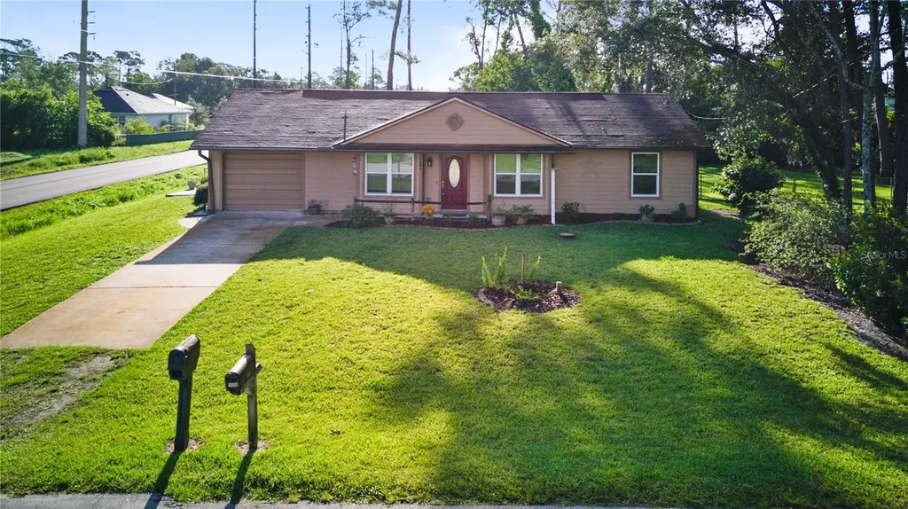 1591 3rd Avenue Deland FL 32724