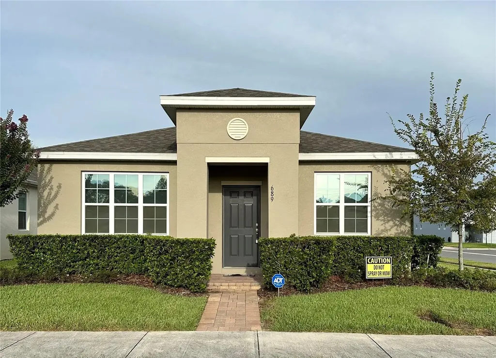 689 Bonsai Street Apopka FL 32703