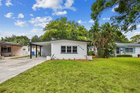 6929 39th Avenue N St Petersburg FL 33709