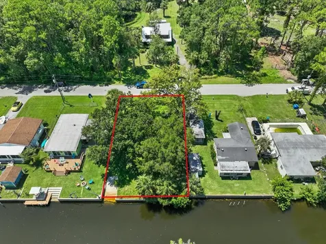 6049 Colony Circle Weeki Wachee FL 34607
