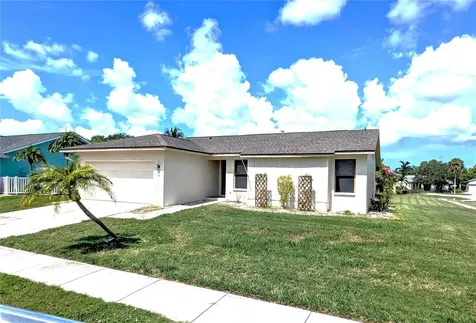 2458 Wood Oak Drive Sarasota FL 34232