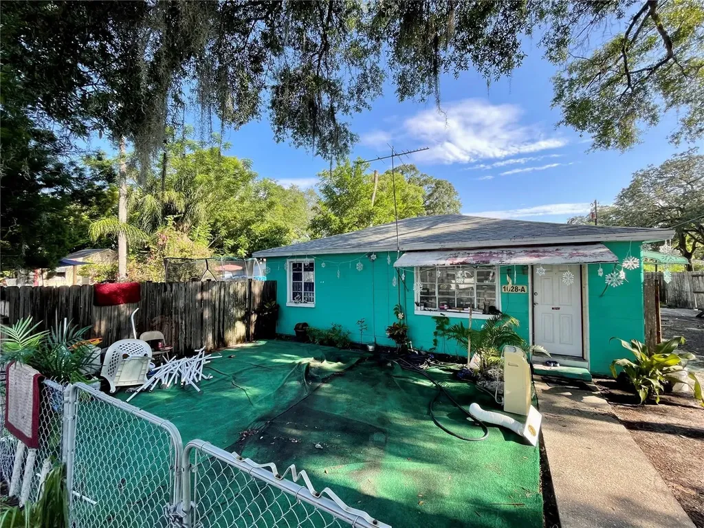 1028 E 93rd Avenue Tampa FL 33612