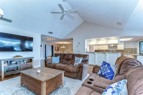 2869 Hammock Drive Plant City FL 33566