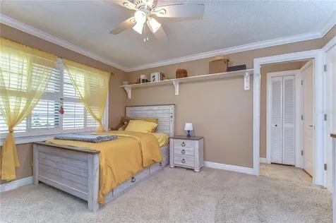 2869 Hammock Drive Plant City FL 33566