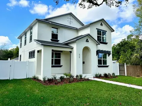 930 25th Street N St Petersburg FL 33713
