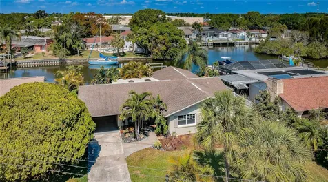 8717 Tahiti Lane Tampa FL 33615