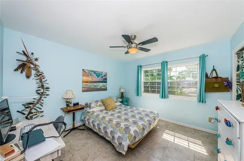8717 Tahiti Lane Tampa FL 33615