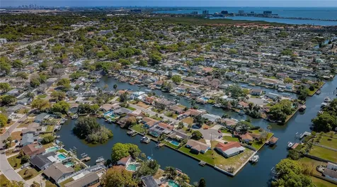 8717 Tahiti Lane Tampa FL 33615