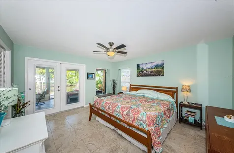 8717 Tahiti Lane Tampa FL 33615