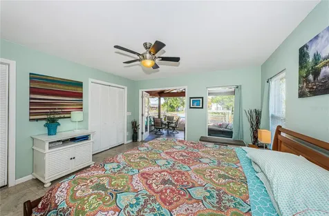 8717 Tahiti Lane Tampa FL 33615