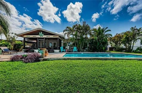 8717 Tahiti Lane Tampa FL 33615