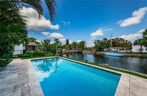 8717 Tahiti Lane Tampa FL 33615