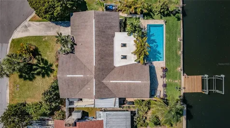 8717 Tahiti Lane Tampa FL 33615