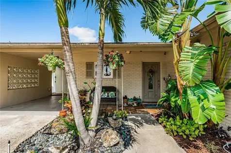 8717 Tahiti Lane Tampa FL 33615