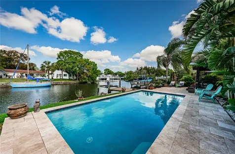 8717 Tahiti Lane Tampa FL 33615